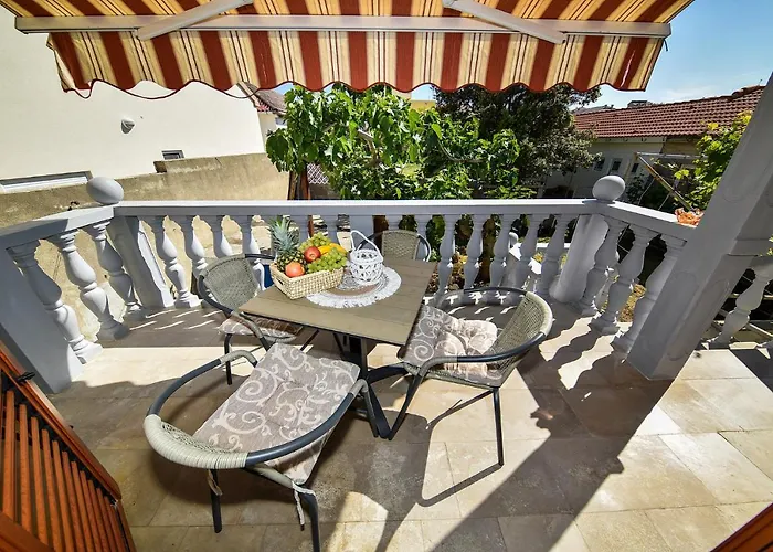 Appartamento Lana Zara